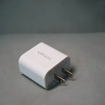 Củ sạc nhanh VFAN US08 - ảnh sản phẩm 1